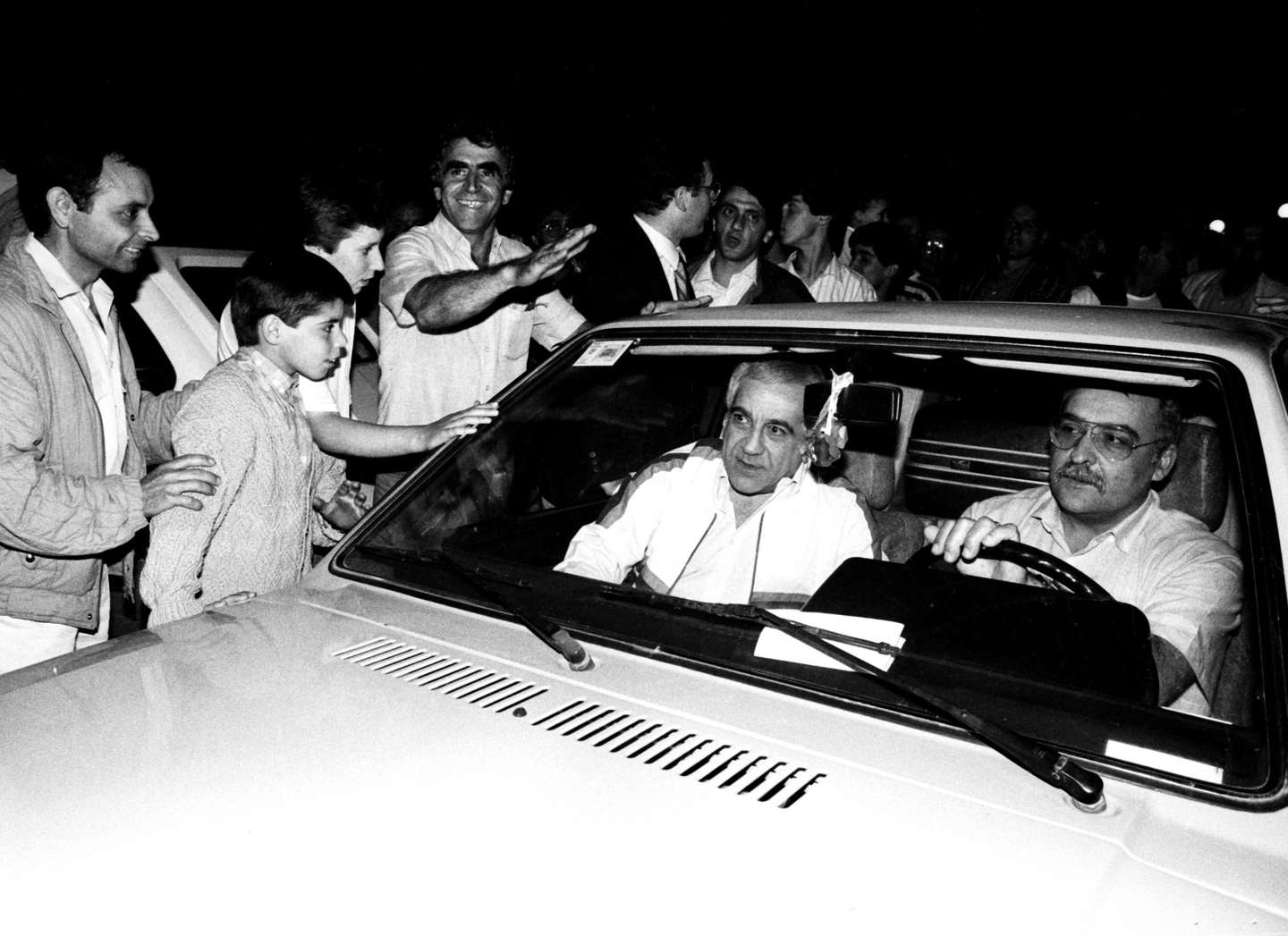 Otelo Saraiva de Carvalho quando saía da Casa de Reclusão de Tomar, onde esteve detido durante cinco anos por alegada implicação no caso FUP-FP25, a 18 de maio de 1989. Luís Vasconcelos / Lusa