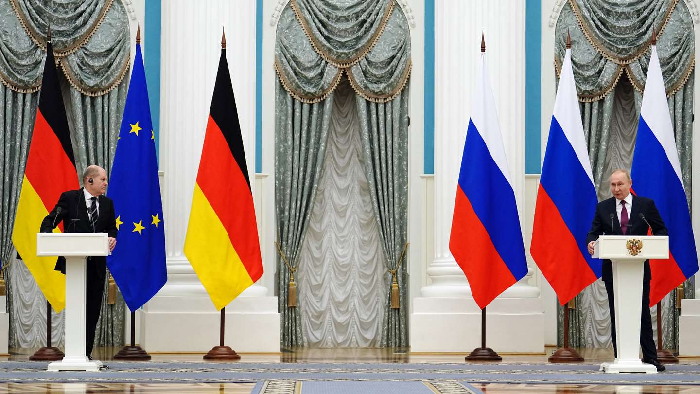 Chancellor Scholz travels to Moscow