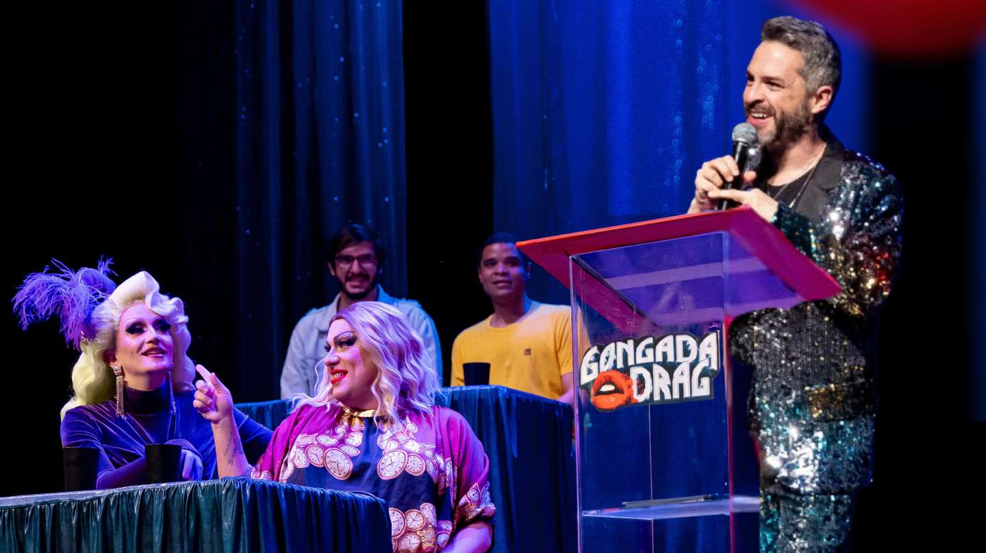 Espectáculo Gongada Drag Brasil LGBT