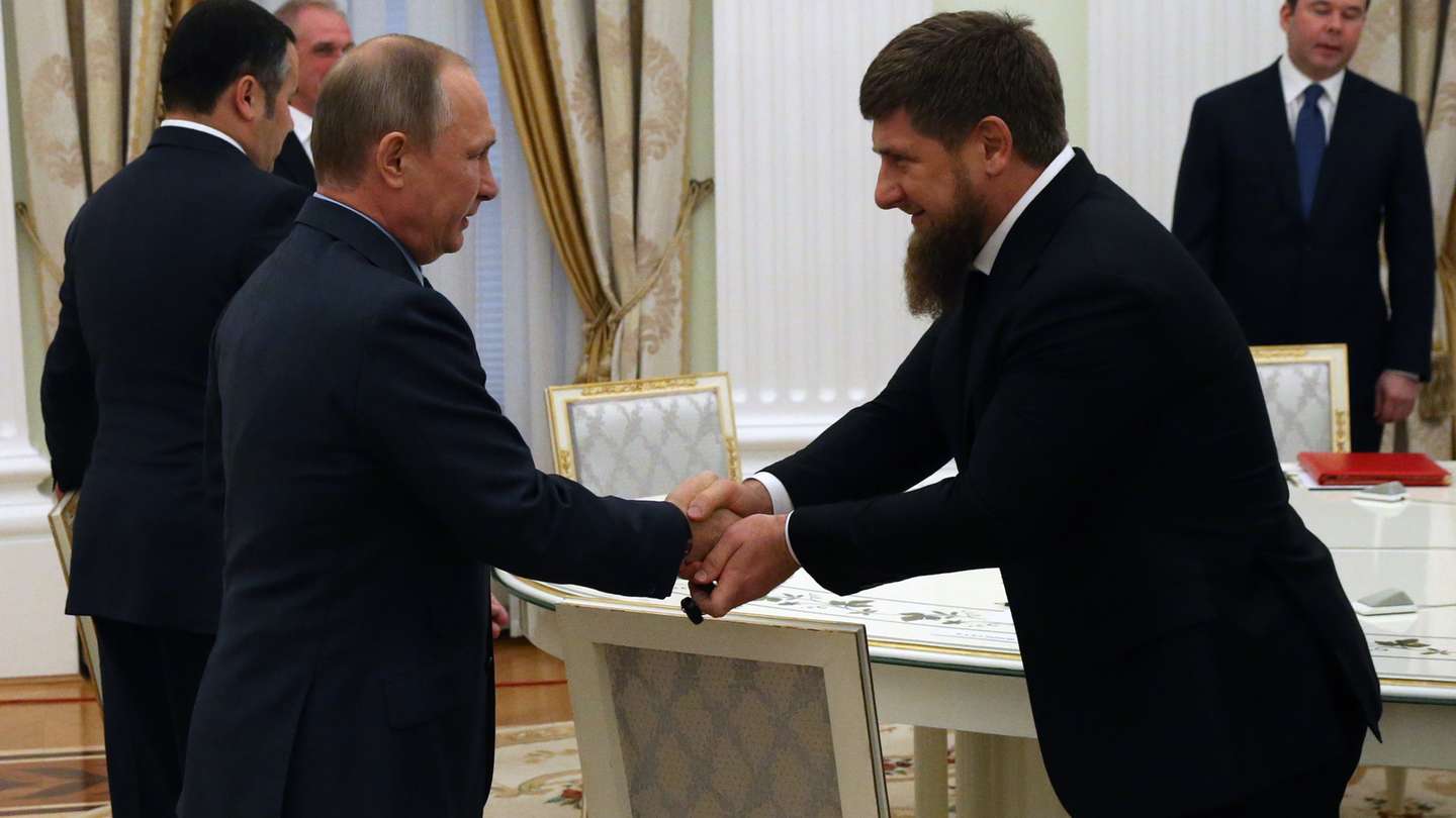 Putin Meets Newly Elected Governors