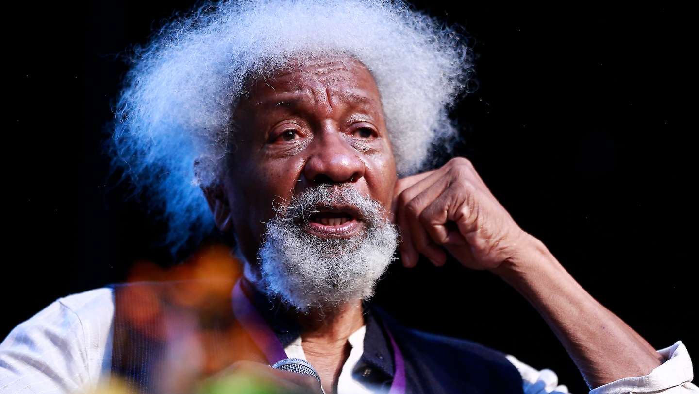 Wole Soyinka speaks during day 4 of the 'Hay Festival