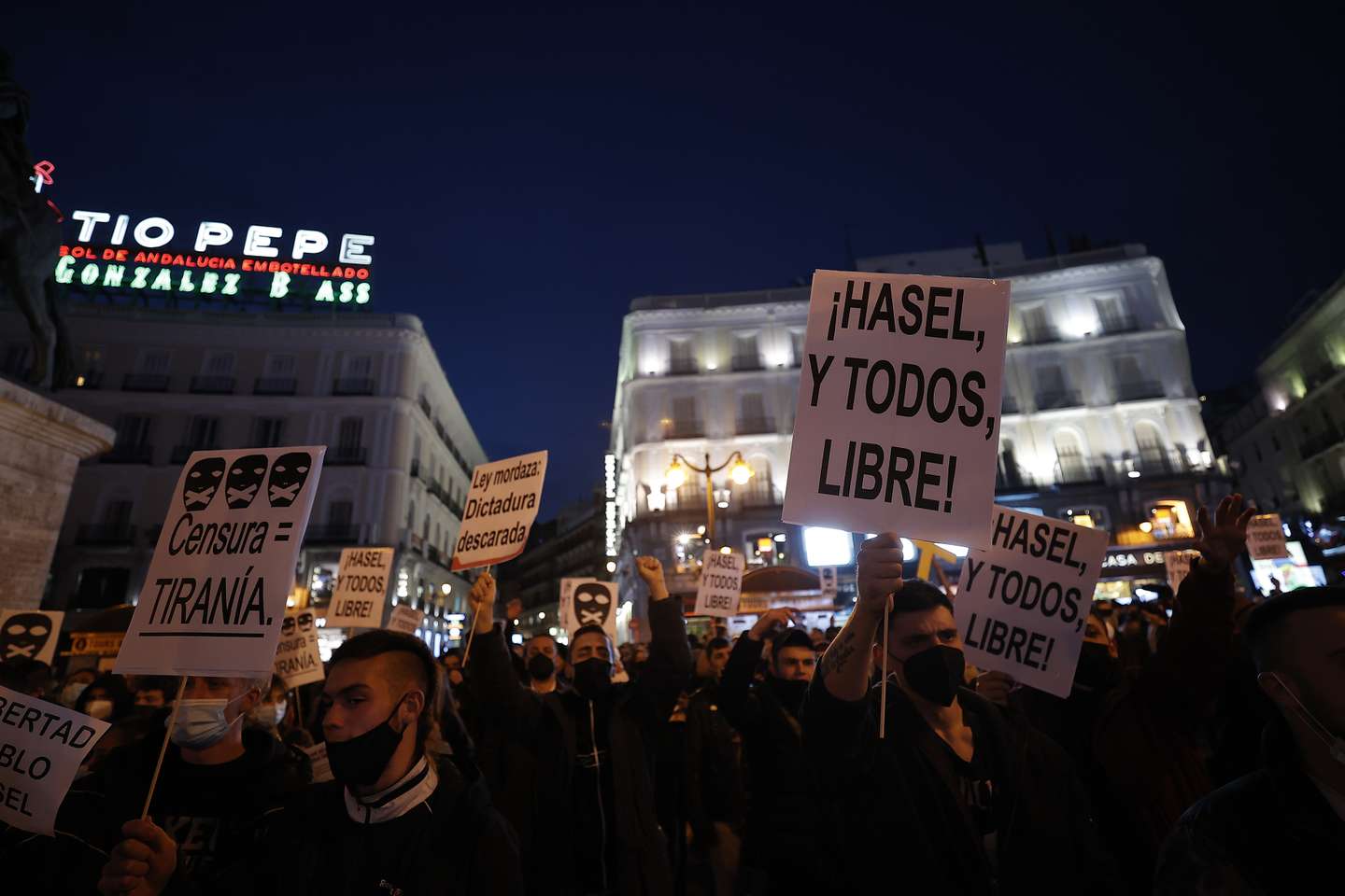 Spain sees second night of rioting after rappers arrest