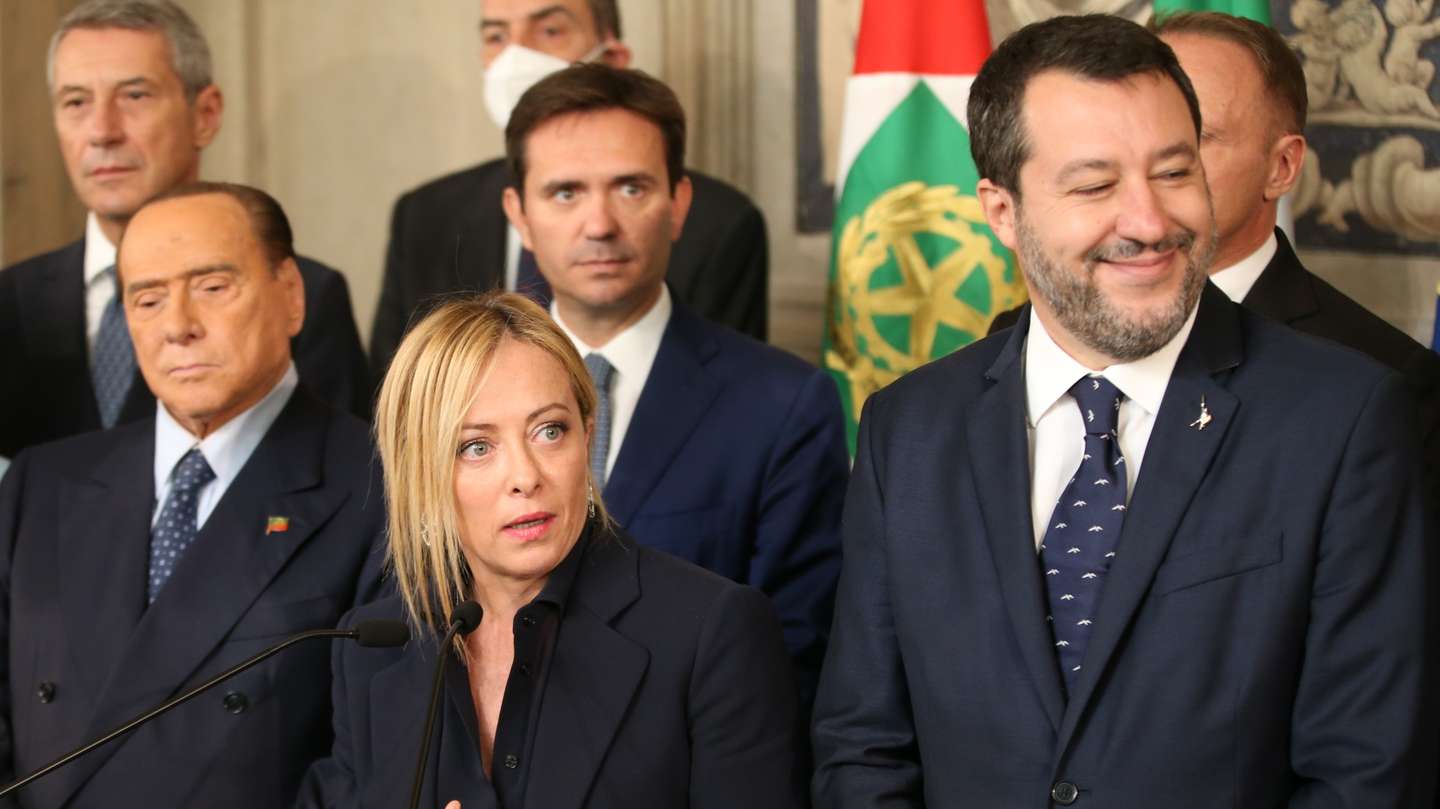 Italy holds political consultations to form new government