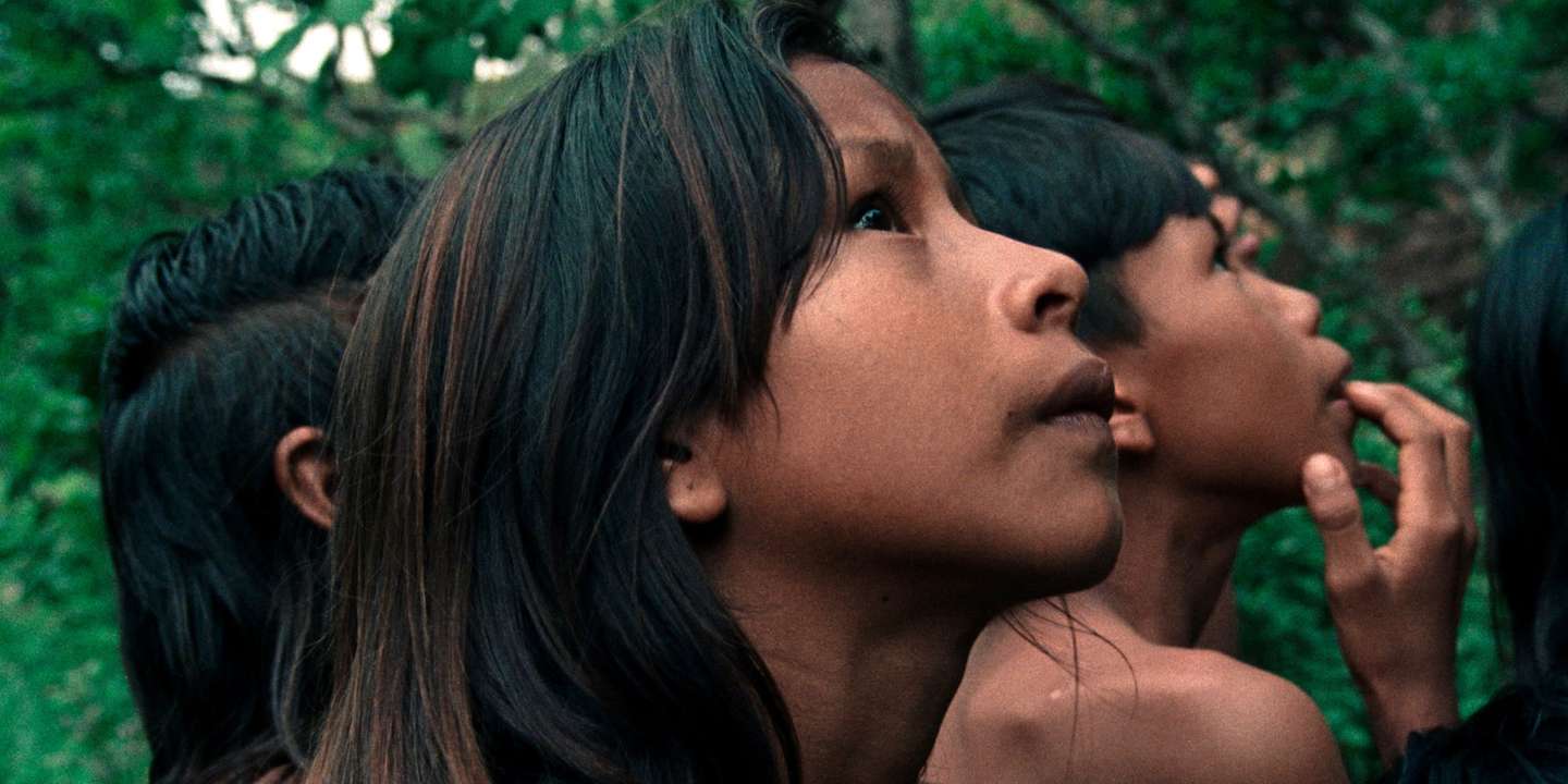 "A Flor do Buriti" estreia-se esta quinta-feira, 21 de março, nas salas de cinema portuguesas, através da distribuidora Desforra Apache
