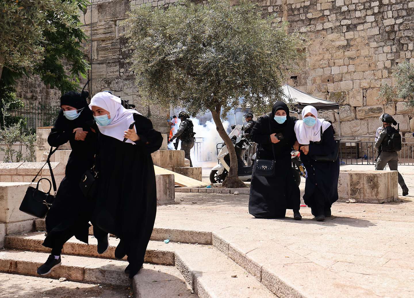 TOPSHOT-PALESTINIAN-ISRAEL-CONFLICT-JERUSALEM