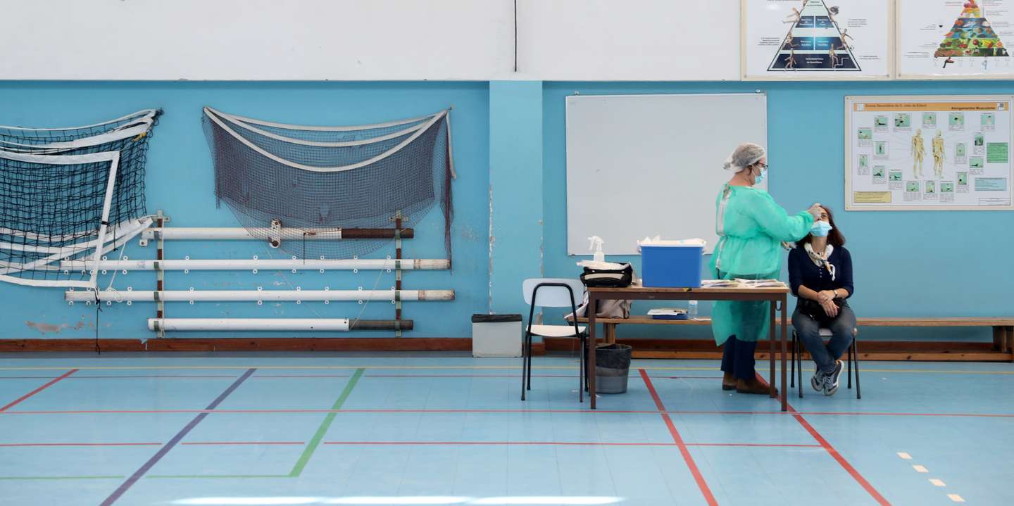 Portugal starts COVID-19 massive testing for all teaching and non-teaching staff