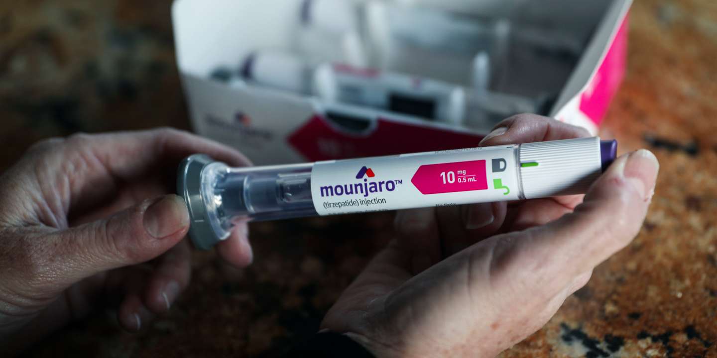 CARLSBAD, CA-NOV 30TH: Rachel Graham holds a Mounjaro injectible pen at her home in Carlsbad, CA on Wednesday, November 30, 2022. Graham has battled excess weight for years, cycling through trendy diets, various drugs, and even bariatric surgery. she started a new medication, Mounjaro, and now is 30 pounds lighter(Photo by Sandy Huffaker for The Washington Post via Getty Images)