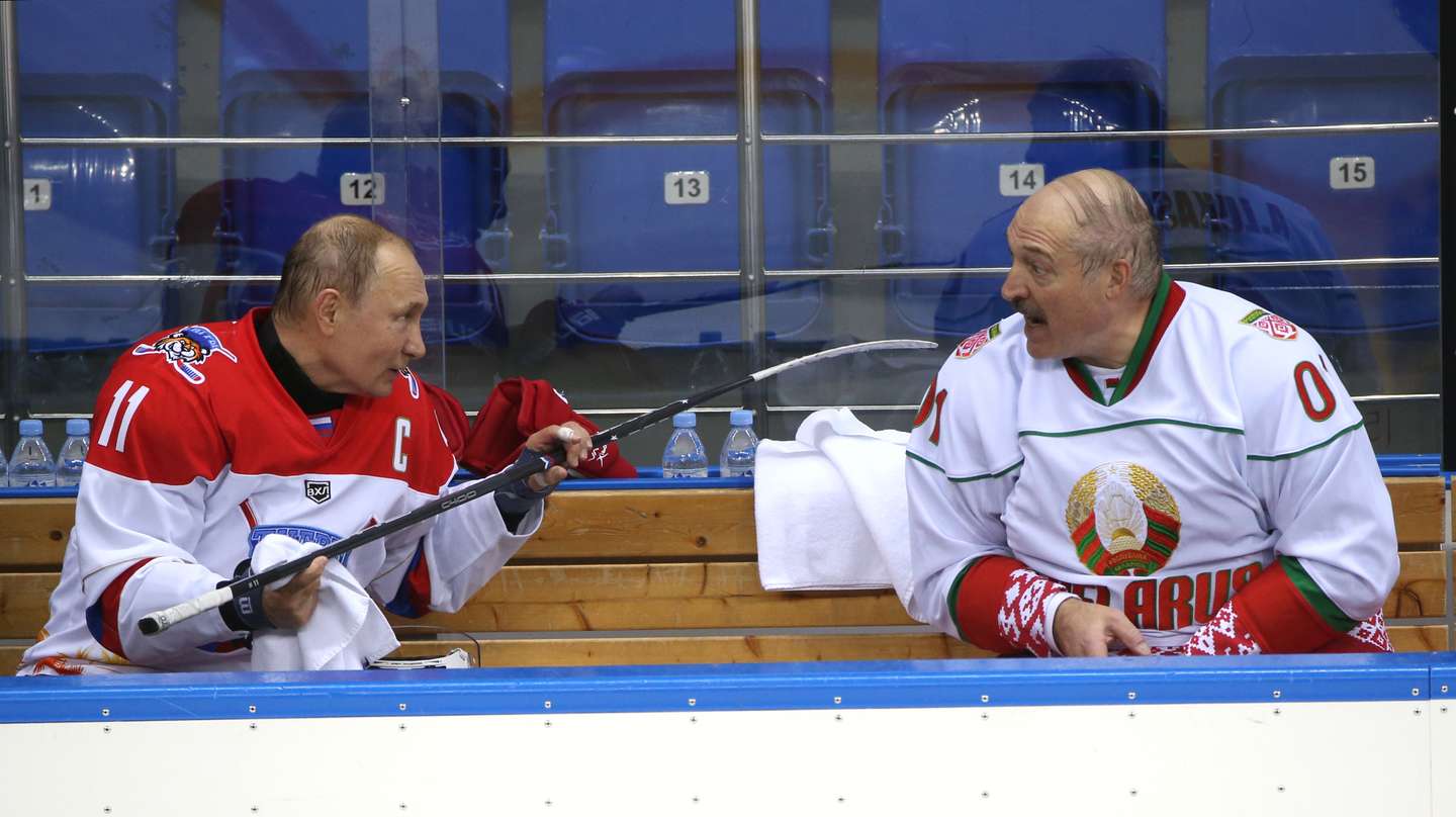 Russian President Vladimir Putin and Belarusian President Alexander Lukashenko meet in Sochi