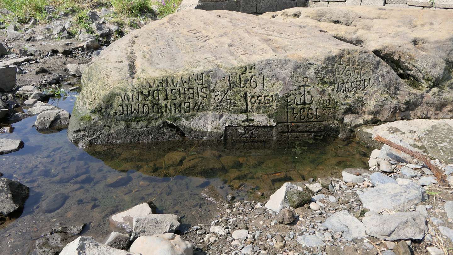 Pedras da Fome no rio Elba