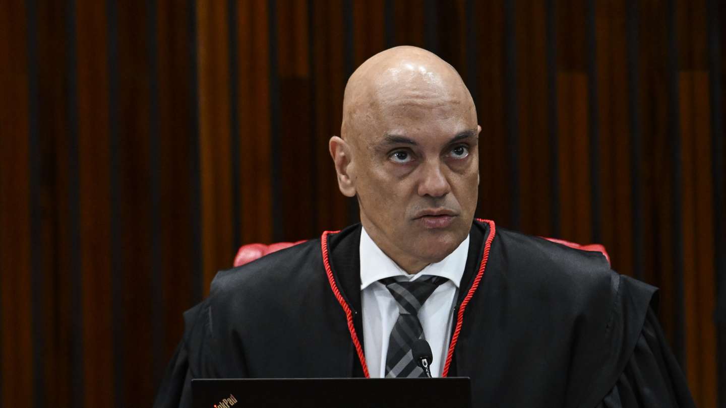 Session of the Brazil's electoral court