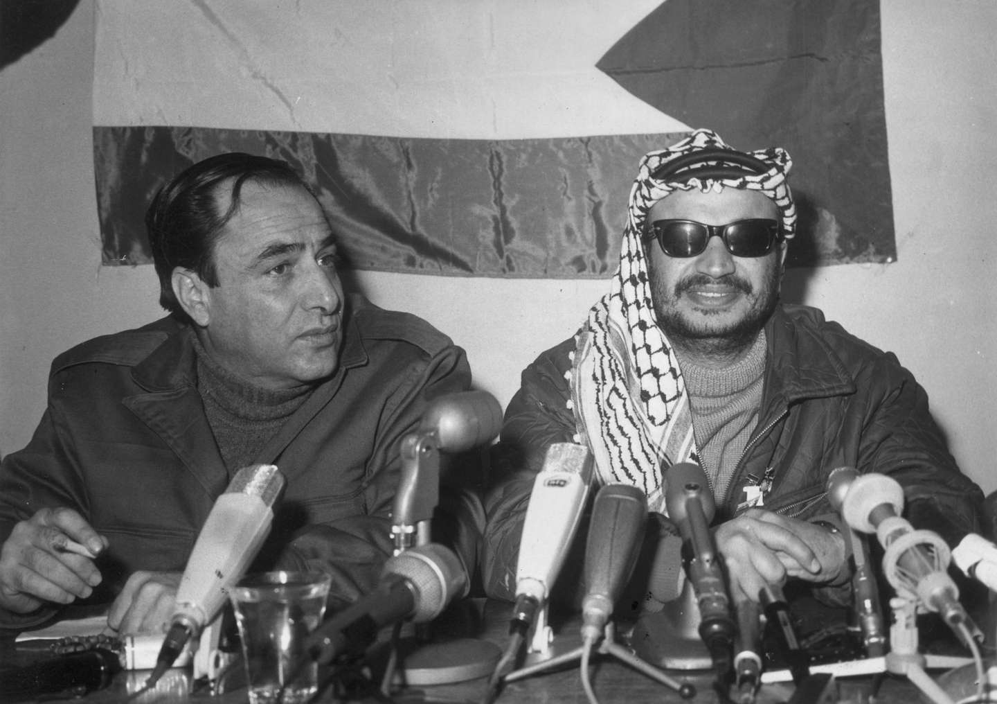 Kamal Nasser (uma das vítimas) com Arafat