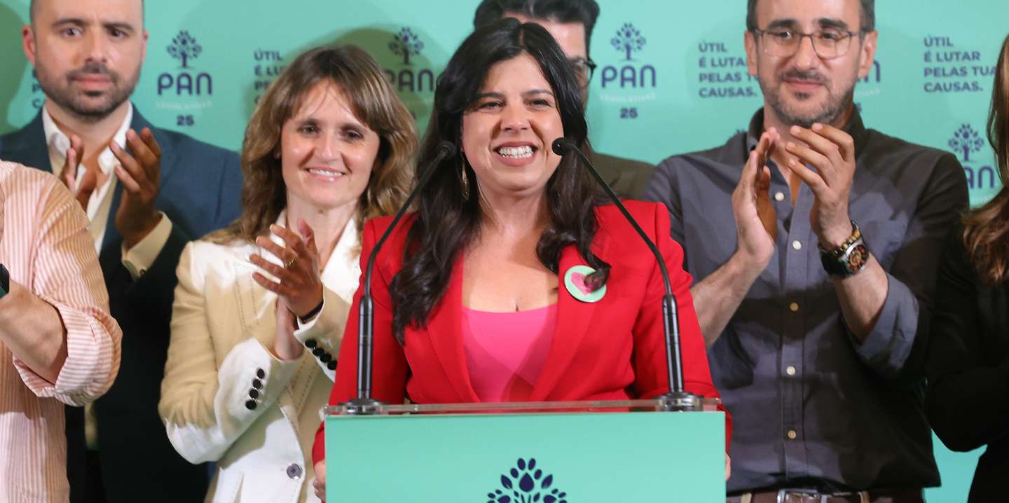 A noite eleitoral do PAN no Lux Lisboa Park Hotel ficou marcada pela expectativa, que se manteve até à reeleição da porta-voz do partido como deputada à Assembleia da República