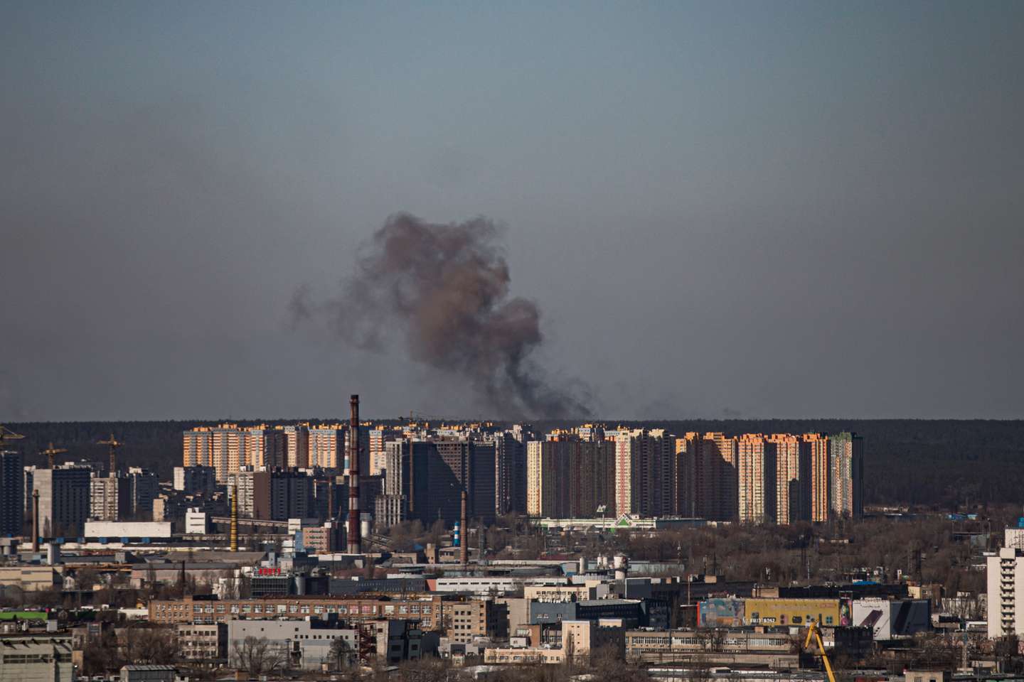 Bombardeamentos perto do cidade da cidade de Kiev. A Rússia, a mando do seu presidente, Vladimir Putin, invadiu a Ucrânia no passado dia 24 de fevereiro de 2022. Kiev, Ucrânia, 21 de março de 2022. JOÃO PORFÍRIO/OBSERVADOR