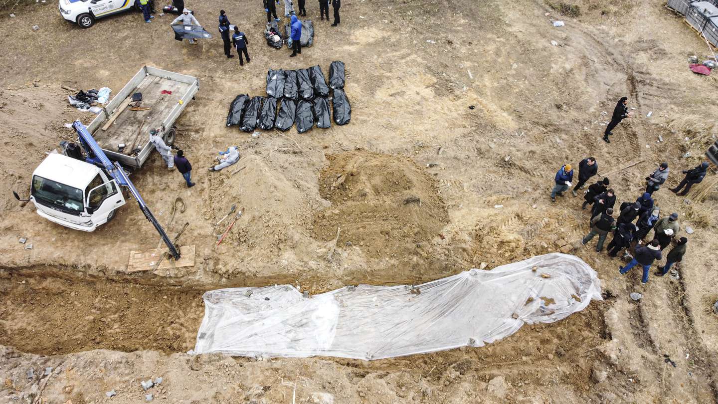 Mass graves in Bucha
