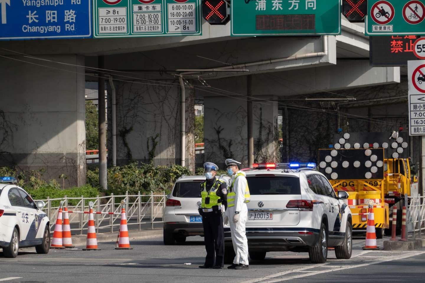 A entrada para a zona Pudong está proibida