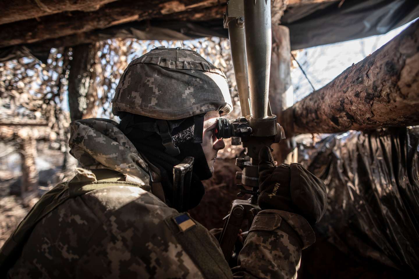 Soldiers Along The Ukrainian Contact Line Of Debaltseve