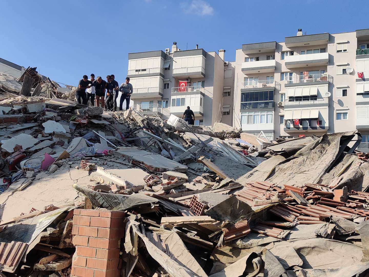Magnitude 6.6 quake shakes Turkey's Aegean Sea coast