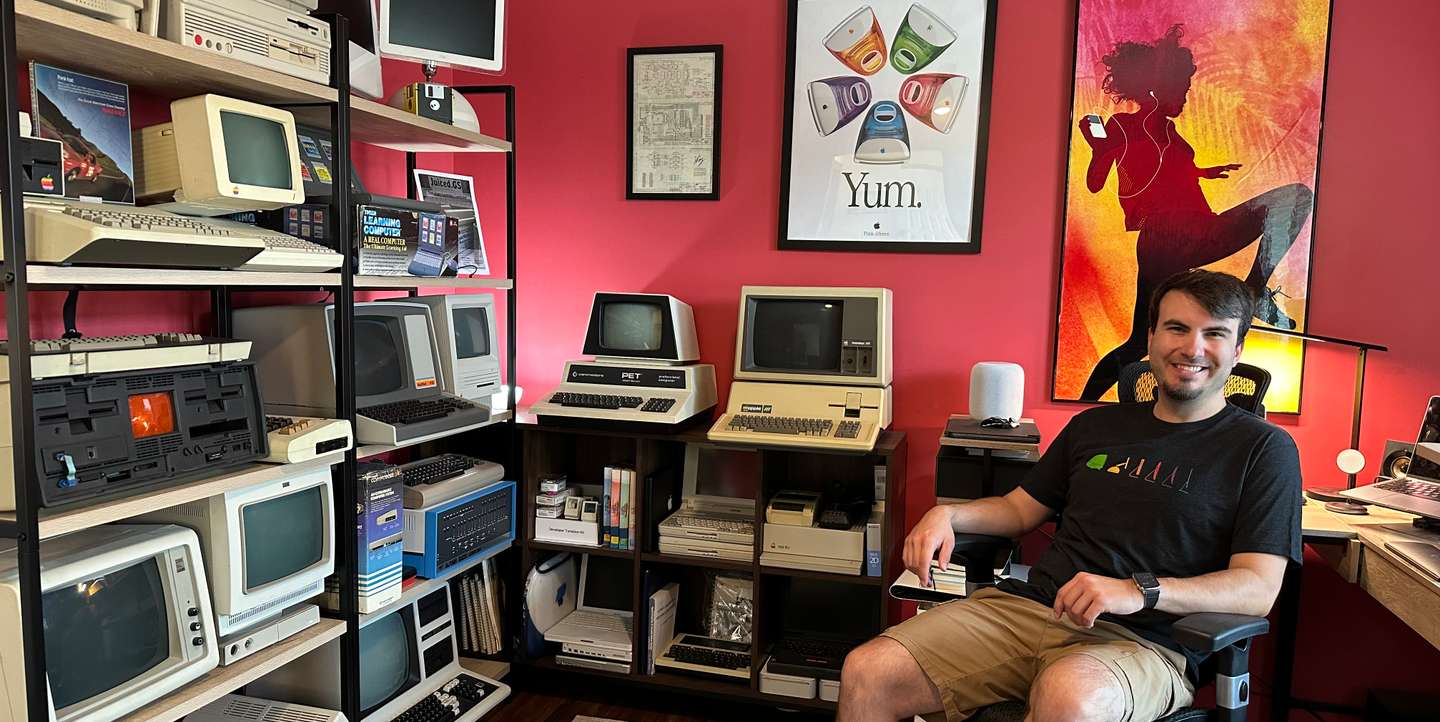 David Freeman, super-fã da Apple, fotografado em casa