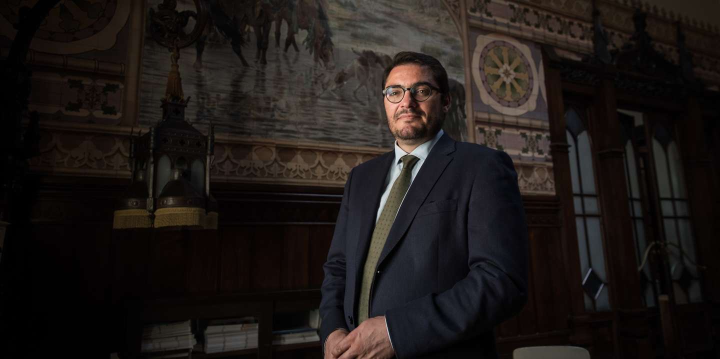 João Oliveira esteve ao lado de Jerónimo de Sousa no arranque das jornadas e encerrou-as esta terça-feira. Pelo meio, disse ao Observador que misturar negociações do Orçamento e leis laborais não seria "digno nem responsável"