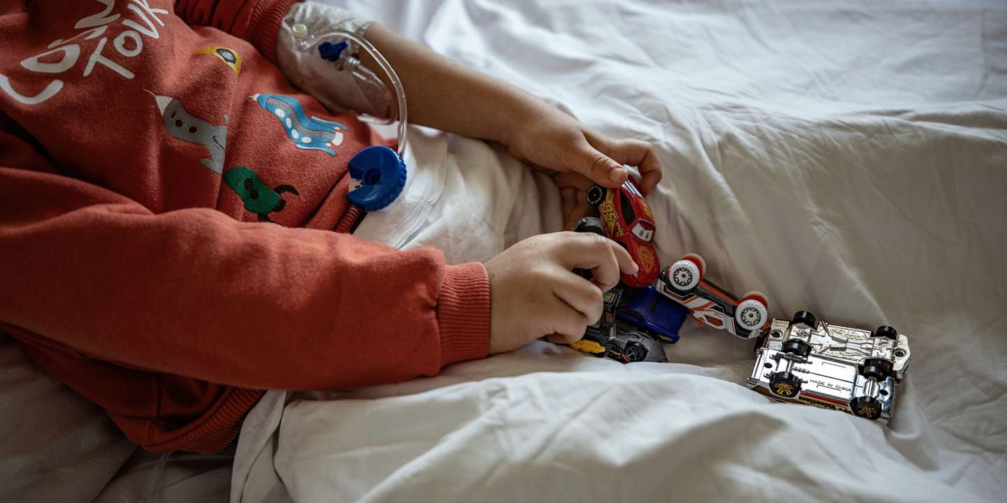Treatment of children with Covid-19 at UHS Training and Research Hospital