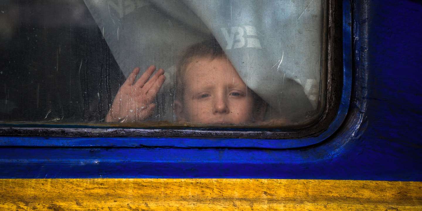 Vladimir Putin é suspeito de deportar e transferir ilegalmente crianças de áreas ocupadas da Ucrânia para território russo desde 24 de fevereiro de 2022