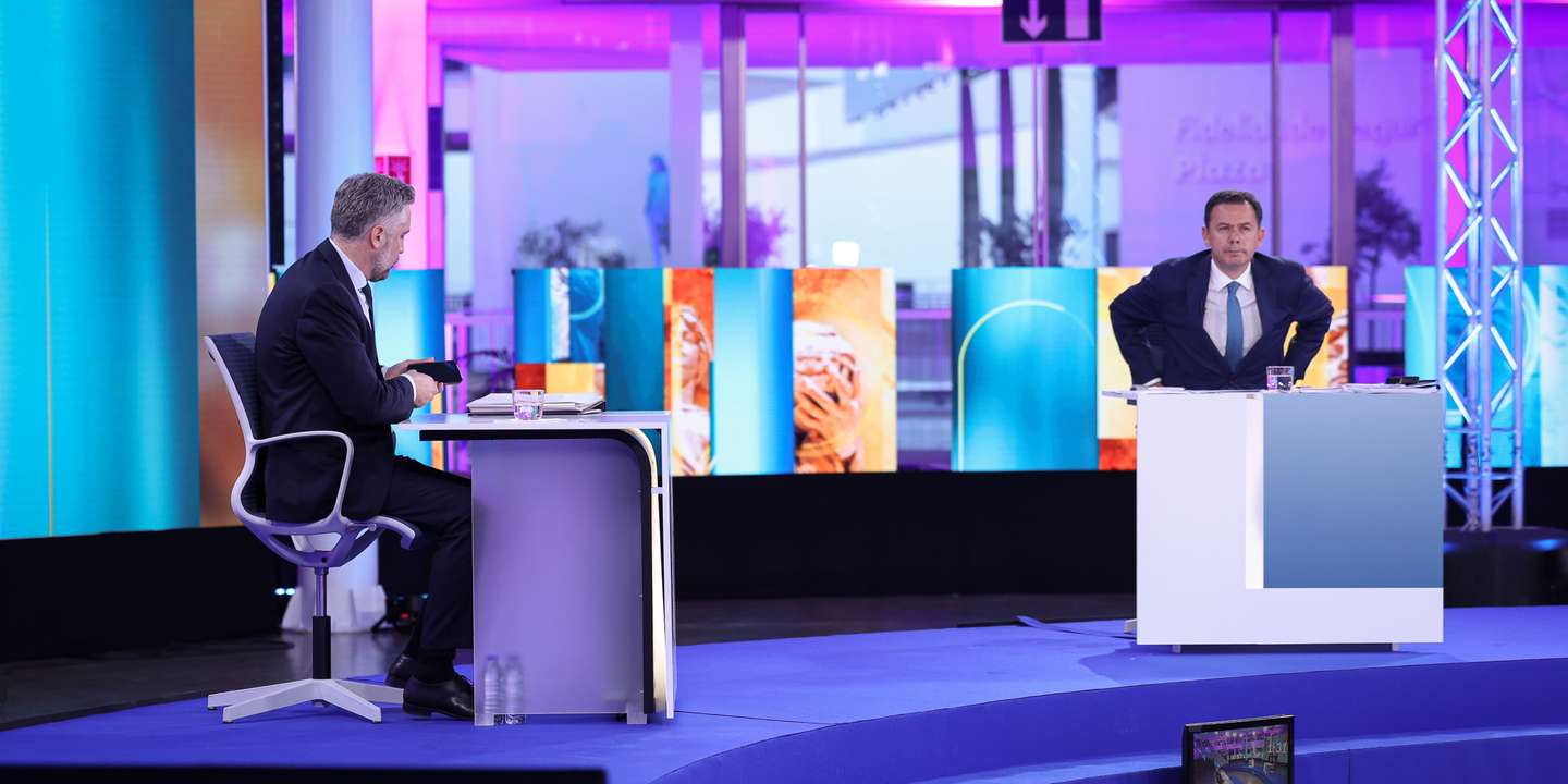 O frente a frente entre Luís Montenegro e Pedro Nuno Santos aconteceu esta quarta-feira, dia 30 de abril, depois de ter sido adiado por causa do apagão de segunda-feira.