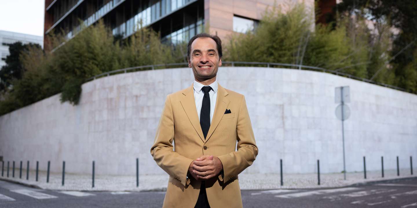 "Habitação é um reflexo de vários problemas que existem no país: da mobilidade urbana, do acesso ao trabalho, do mercado laboral, o trabalho dos jovens", diz Ricardo Sousa, líder da Century 21. FOTO: Diogo Ventura/OBSERVADOR