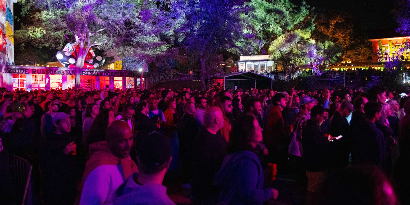 O recinto estava praticamente repleto para ver o concerto de Sam The Kid com orquestra e Orelha Negra