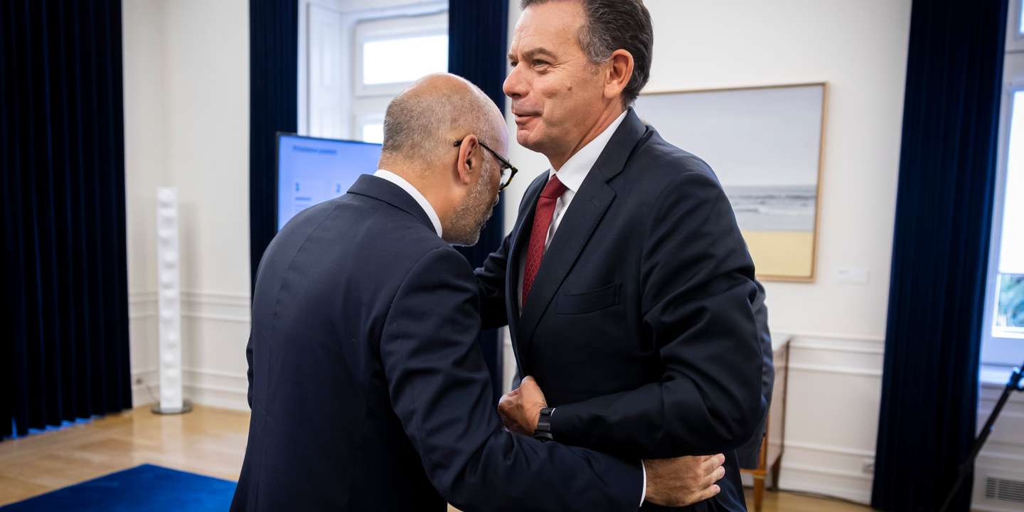 Pinto Luz e Luís Montenegro relançaram o cenário de venda total da TAP nesta legislatura, mas decisão implica apoio de pelo menos um dos maiores partidos da oposição