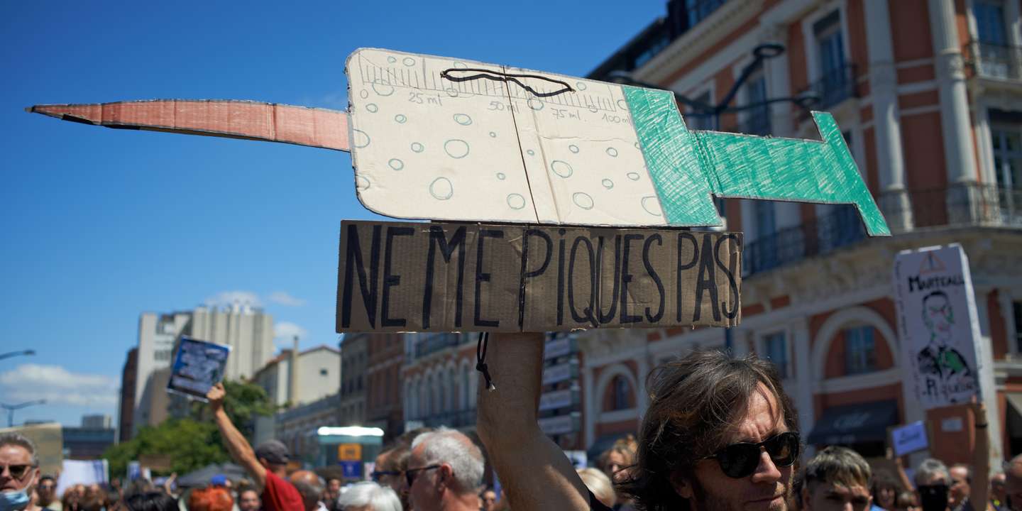 Protesto contra passe de vacinação em França