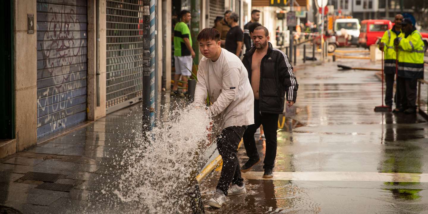 A chuva da madrugada de terça-feira voltou a provocar inundações em todo o distrito de Lisboa