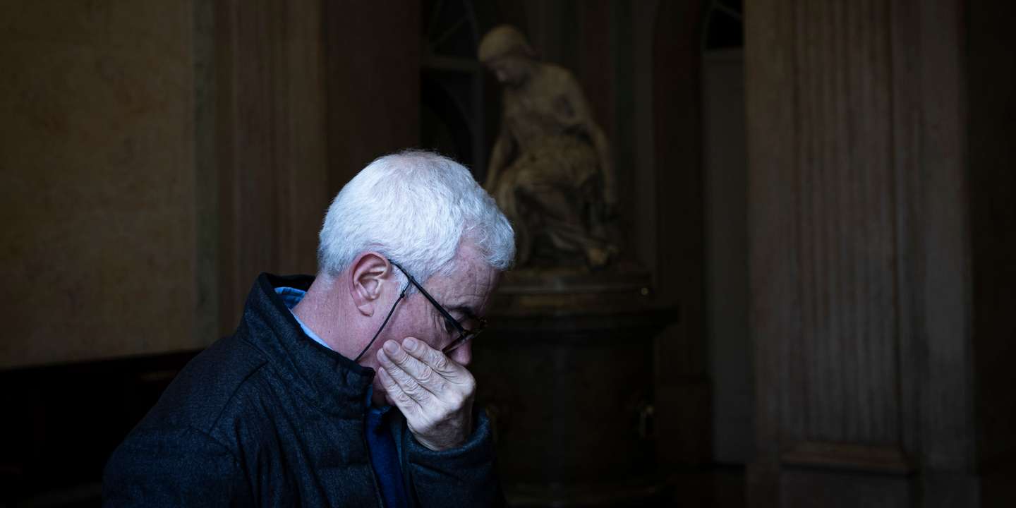 O antigo padre foi acusado de cinco crimes de abuso sexual