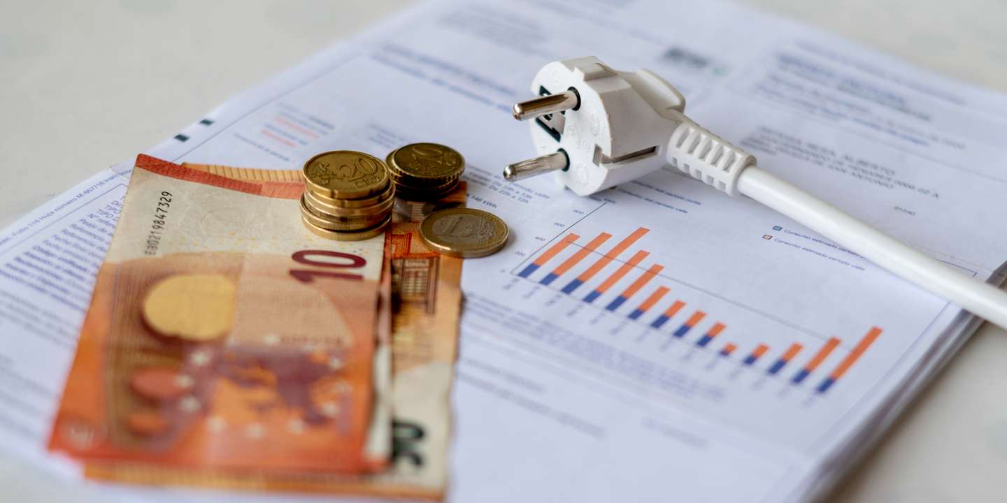 The Price Of Electricity Rises Nearly 10% And Stands At 150.50 Euros / Mwh