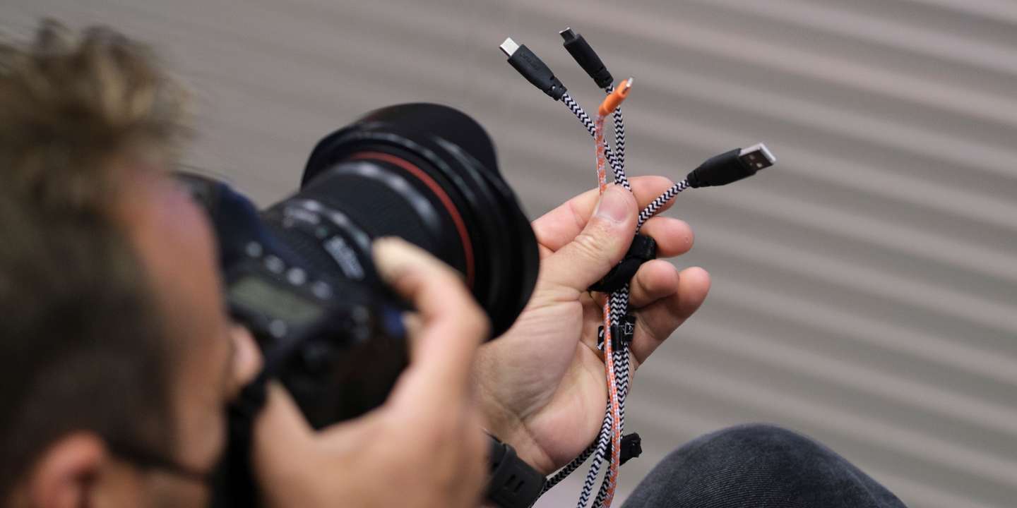Commission Proposes A Common Charger For Electronic Devices