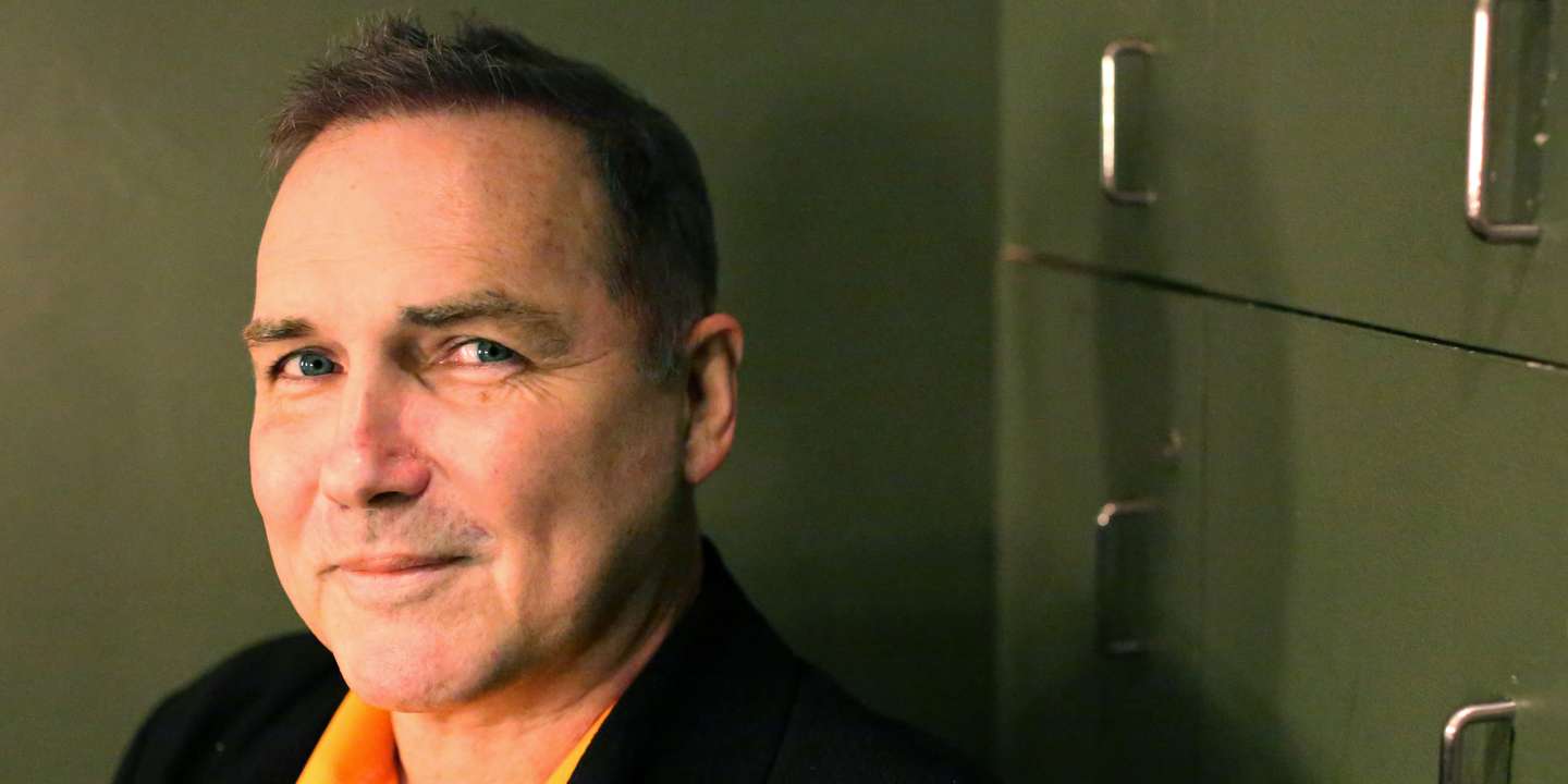 MANHATTAN, NY - NOVEMBER 13: Comedian Norm MacDonald poses for