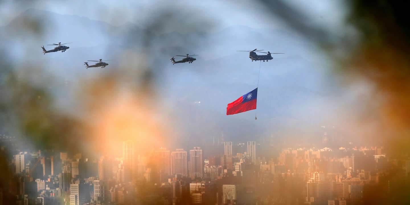 Bandeira de Taiwan em período de tensão por aumento das incursões aéreas chinesas