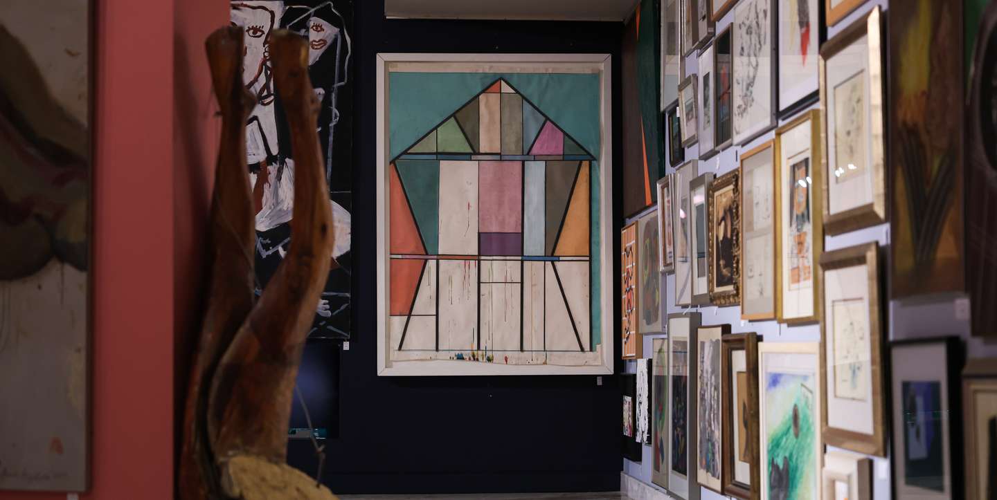 Kosuth, Beuys, Nunzio di Stefano, Baselitz, Cocteau, Pommereulle, Charchoune são alguns dos destaques internacionais do leilão que a Veritas, em Lisboa, leva segunda-feira a efeito, a partir da coleção de arte contemporânea de Artur Jorge