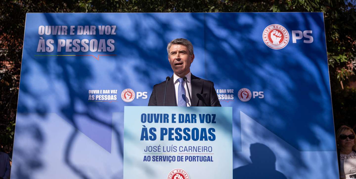 José Luís Carneiro apresentou candidatura do sábado e formalizou-a esta quinta-feira.