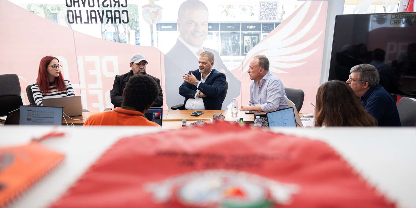 Cristóvão Carvalho tem passado os últimos dias a preparar o debate entre todos os candidatos na BTV com a equipa a menos de 48 horas das eleições
