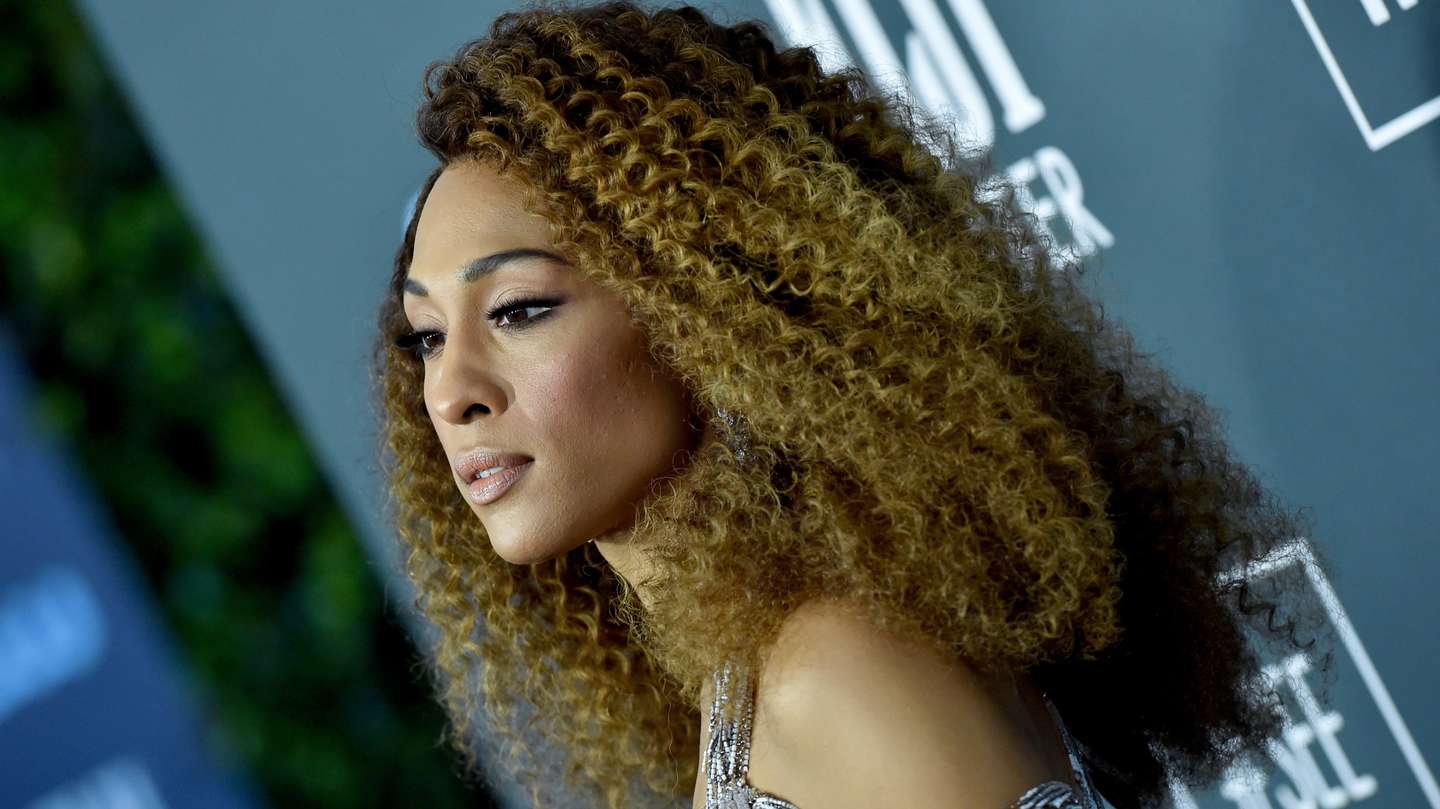 25th Annual Critics' Choice Awards - Arrivals