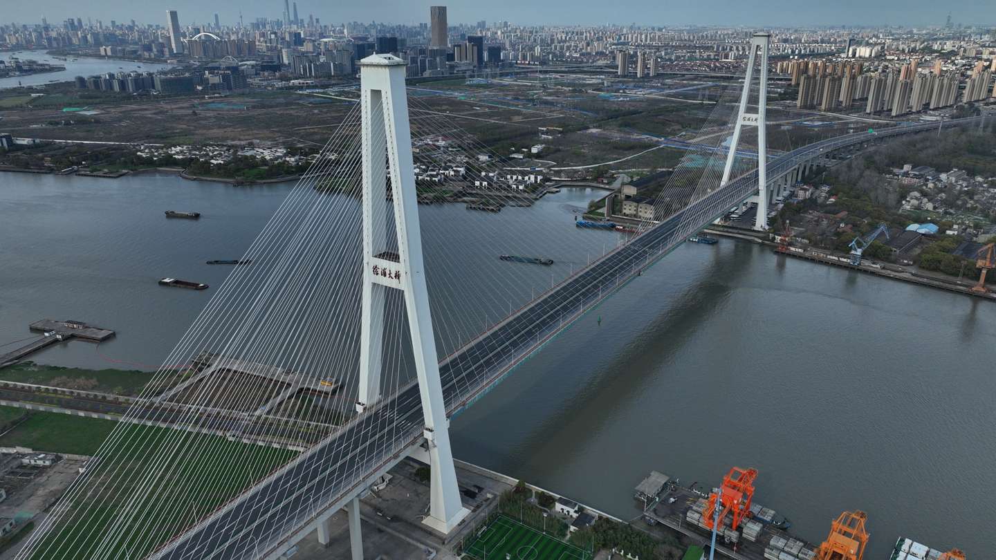 Vista aérea da cidade de Xangai, que entrou num novo confinamento