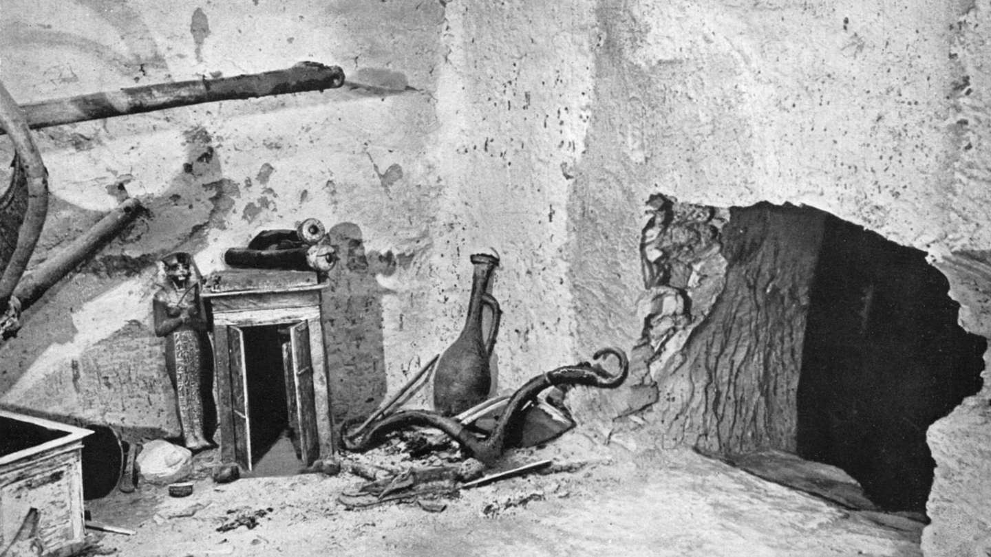 Hole made by robbers to gain admission to Tutankhamun's tomb, Egypt, 1933-1934.