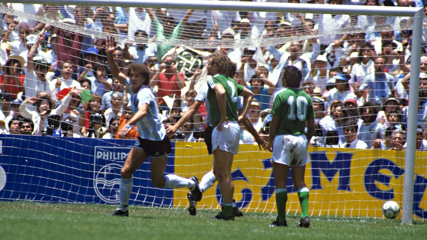 Soccer - FIFA World Cup 1986 - Final - West Germany v Argentina - Estadio Azteca, Mexico City