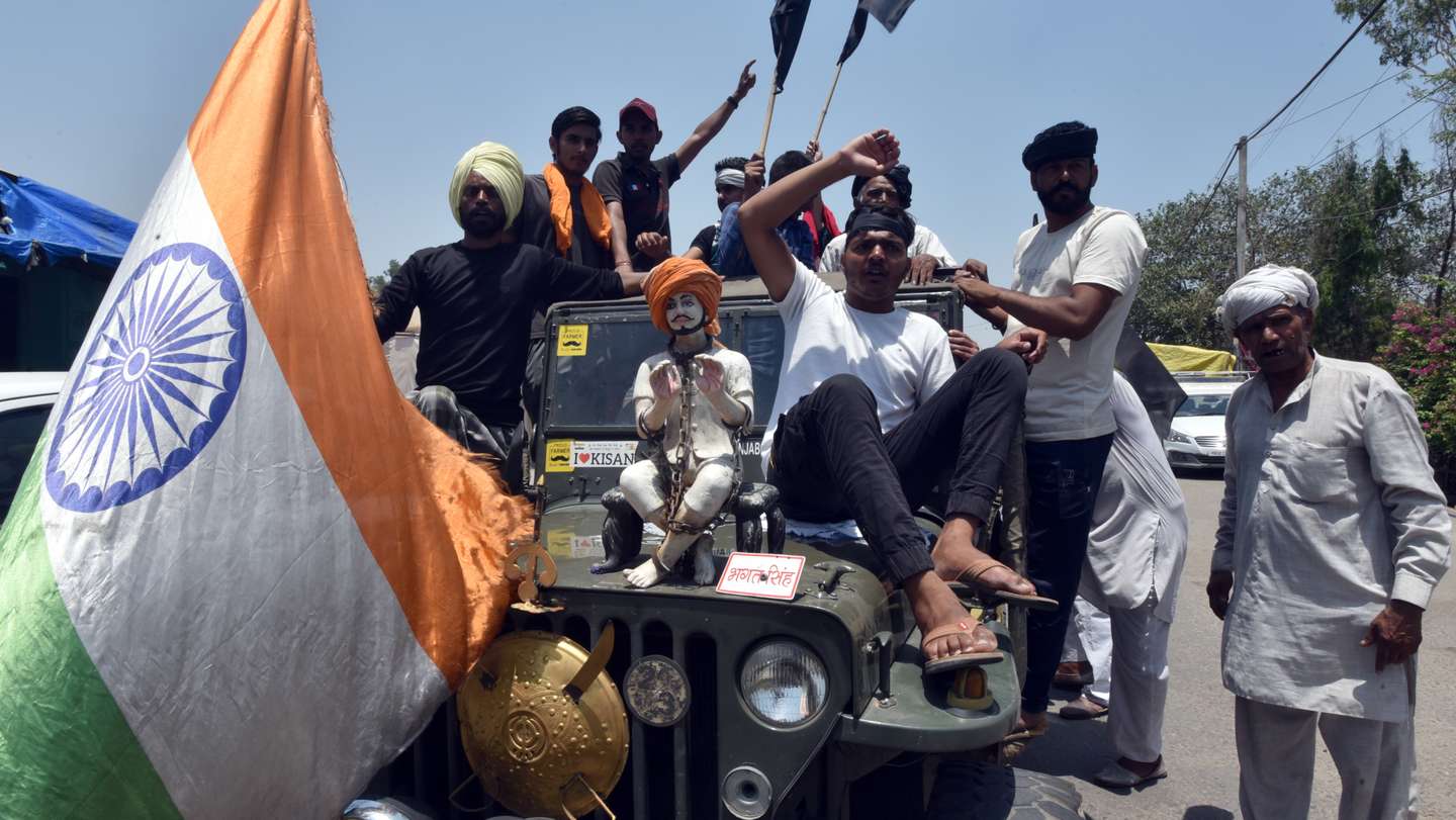 Farmers Mark Black Day Protest At Delhi's Borders To Mark Six Months Of Stir Against Farm Laws