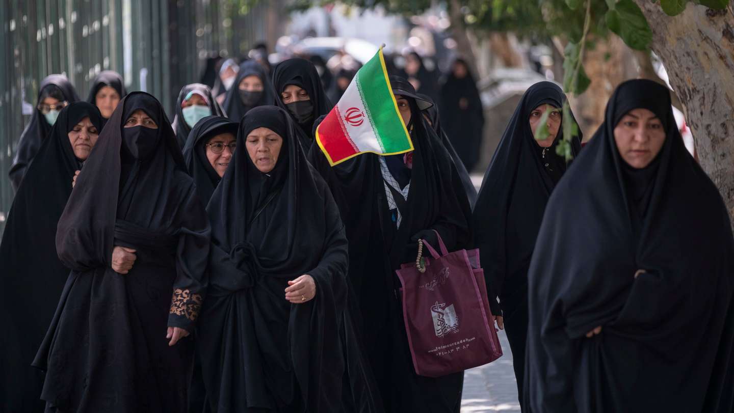 Iran, Pro-government Rally Against Anti-governmental Unrests