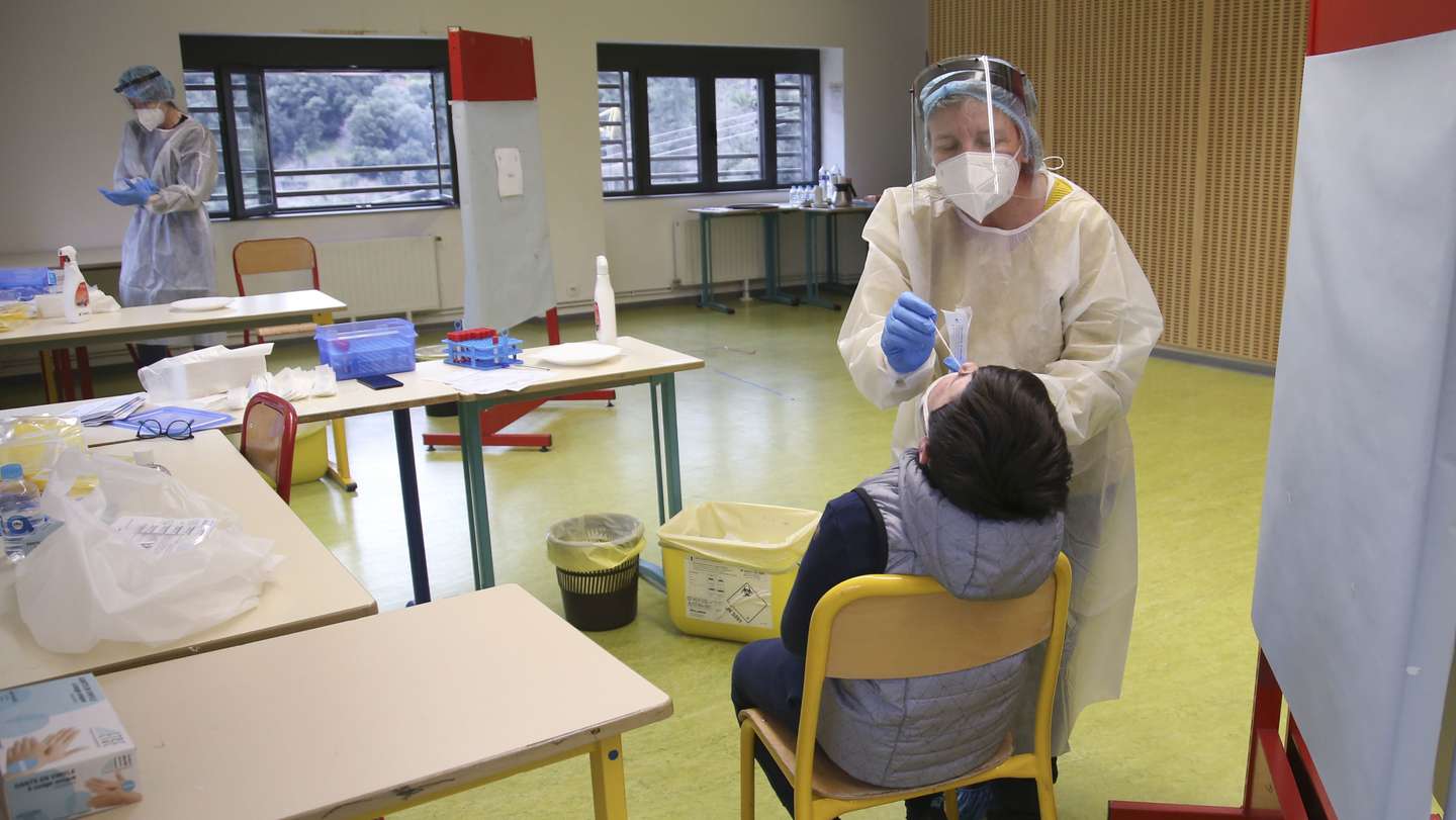 FRANCE-CORSICA-HEALTH-VIRUS