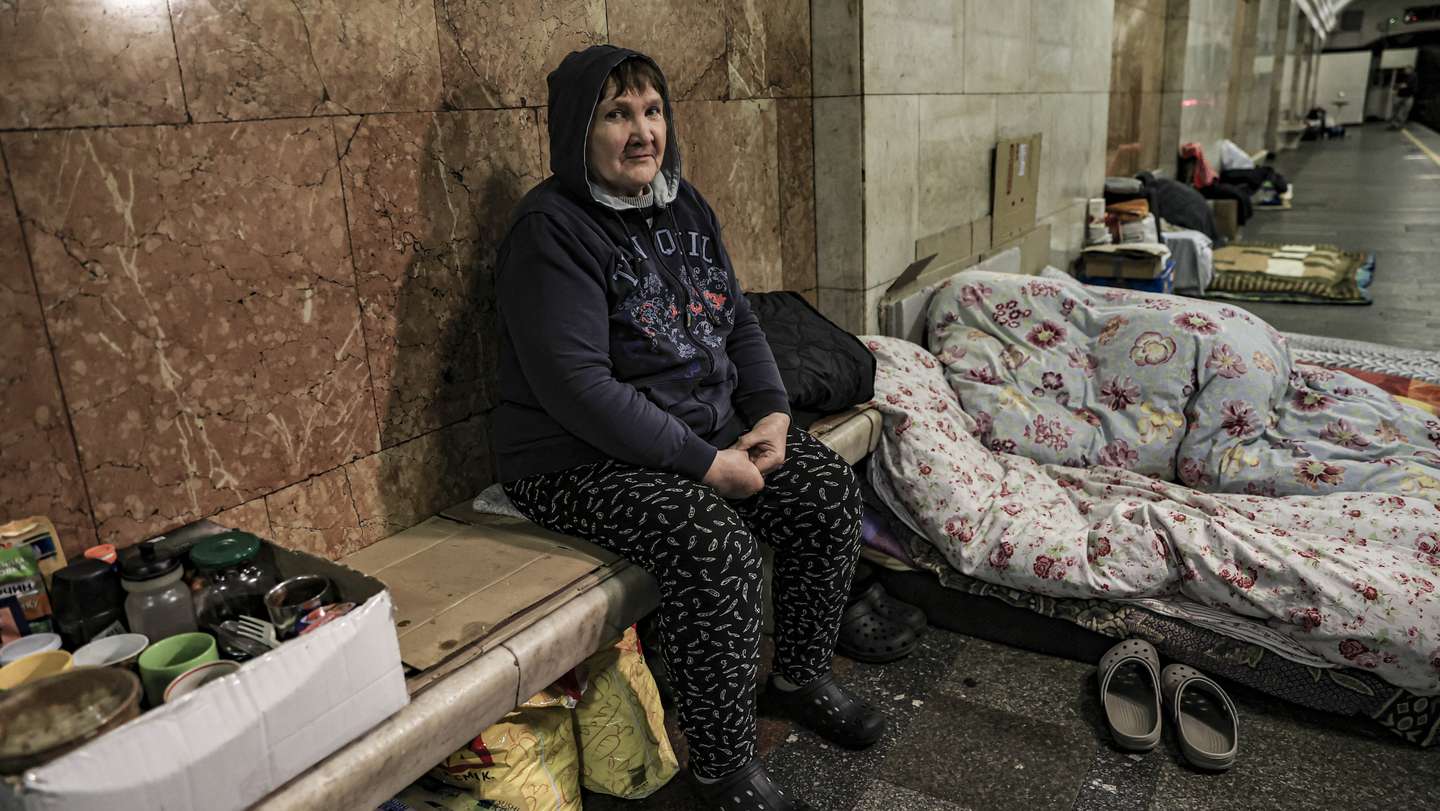Kyiv residents sheltering in metro stations for 1 month due to Russian attacks