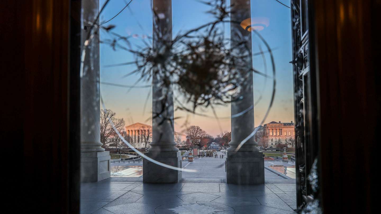 Washington, DC Prepares For Potential Unrest Ahead Of Presidential Inauguration