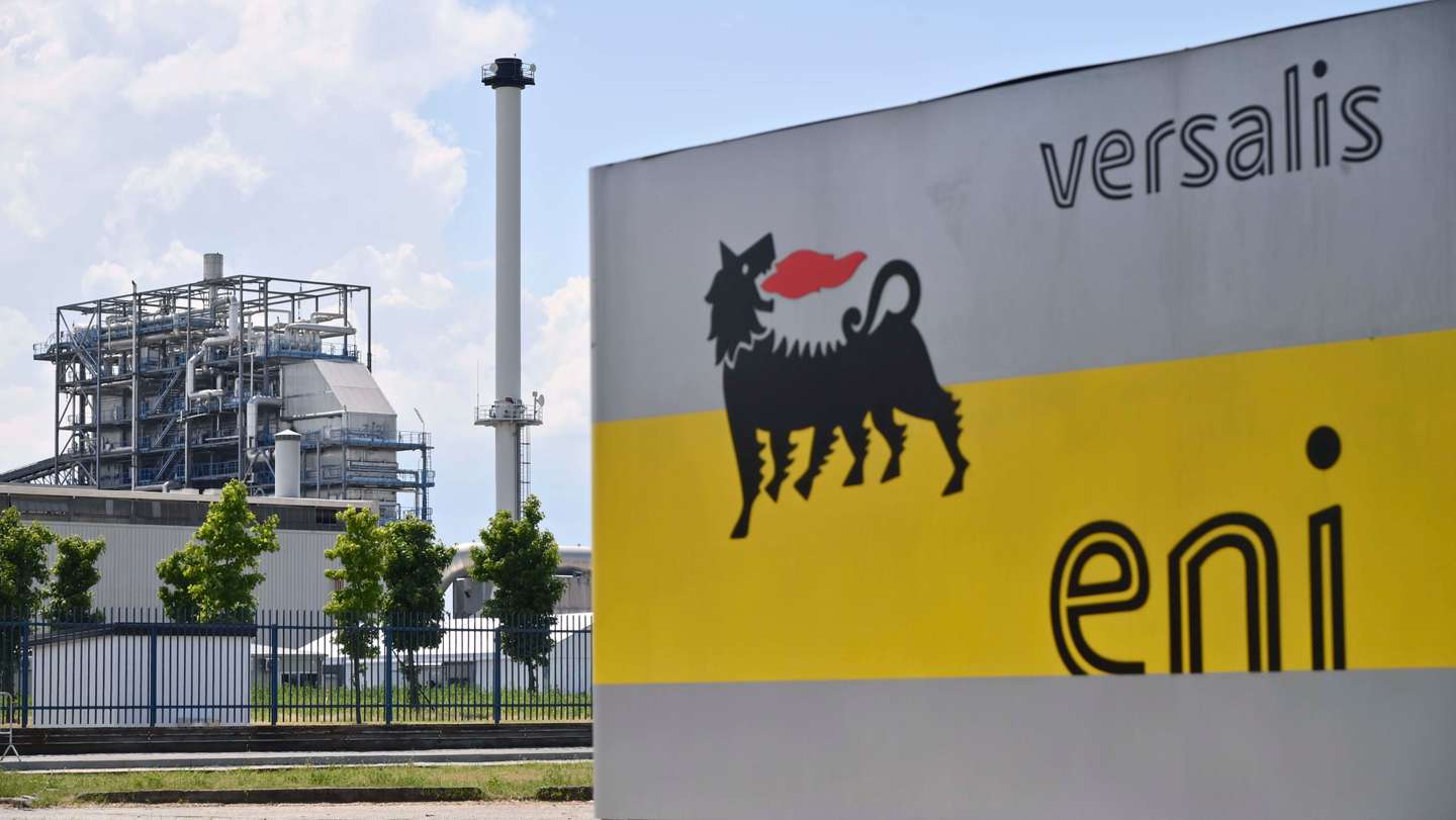 Inside The Factory Versalis Of Eni
