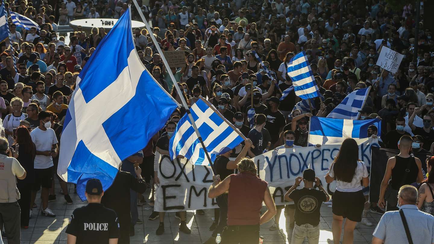 Anti-vaccine protest in Athens